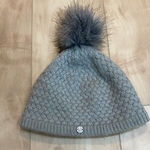 Gray Spider Icicle knit pompom Hat